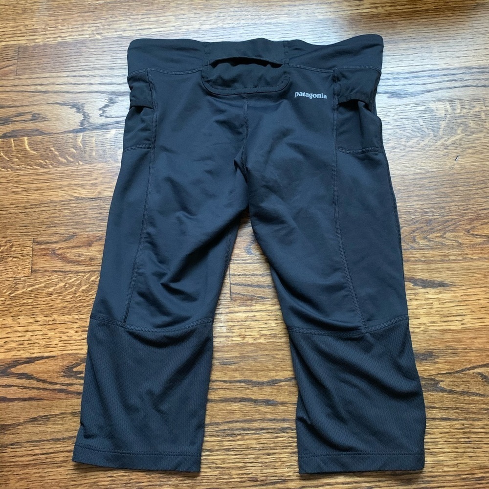 Patagonia Black Capri Active Pants